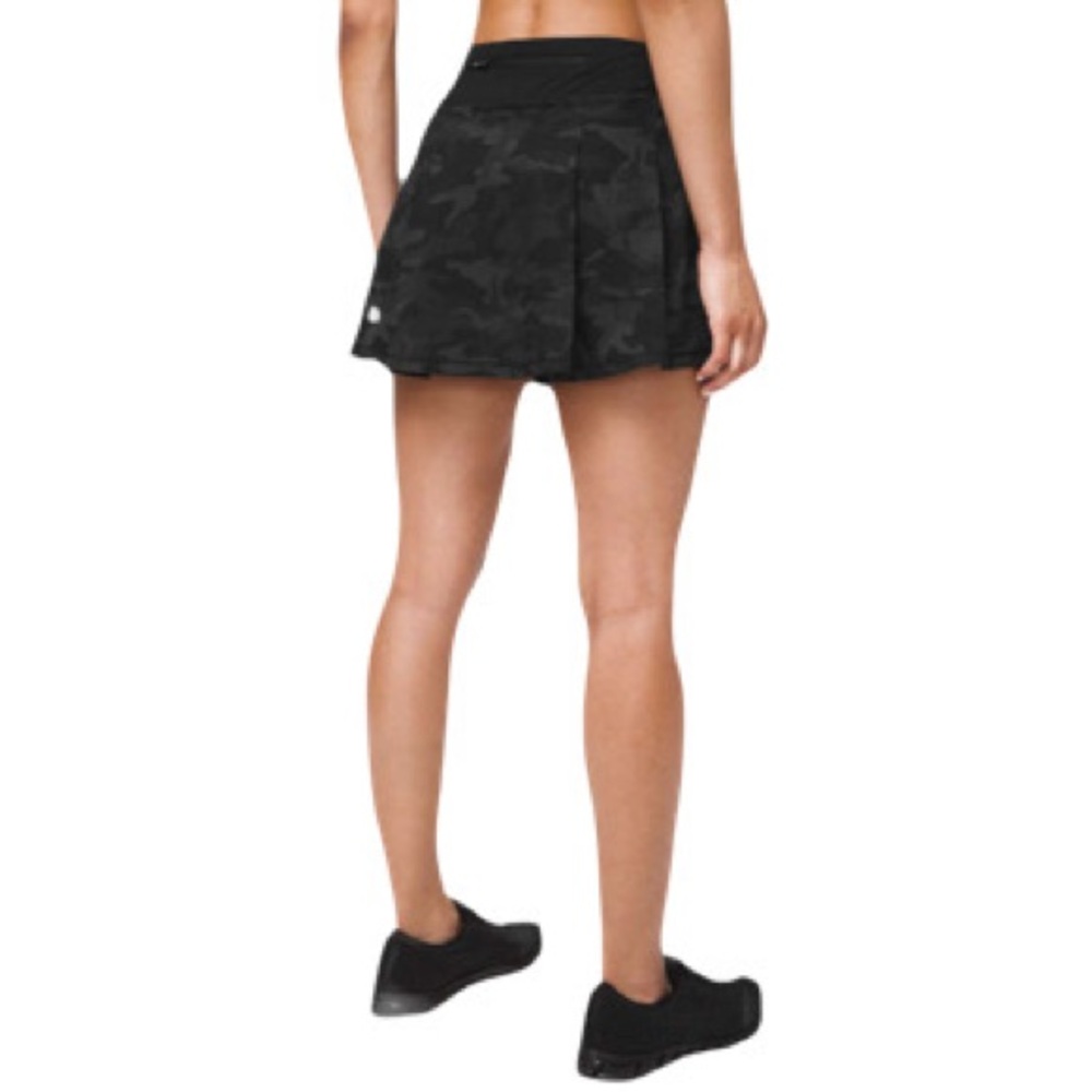 Lululemon Pace Rival Skirt Tall 15" Size 4 Black Camouflage Running Tennis Skort